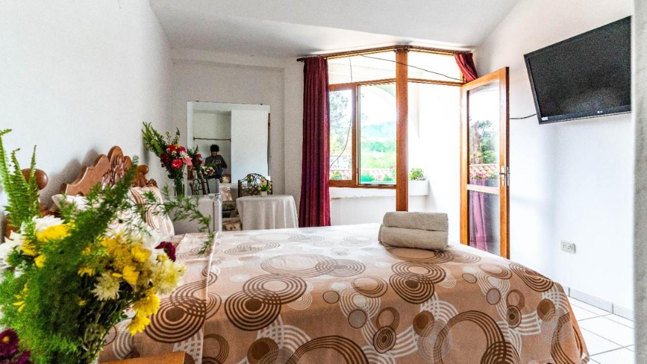 Hotel Casablanca Samaipata Bagian luar foto