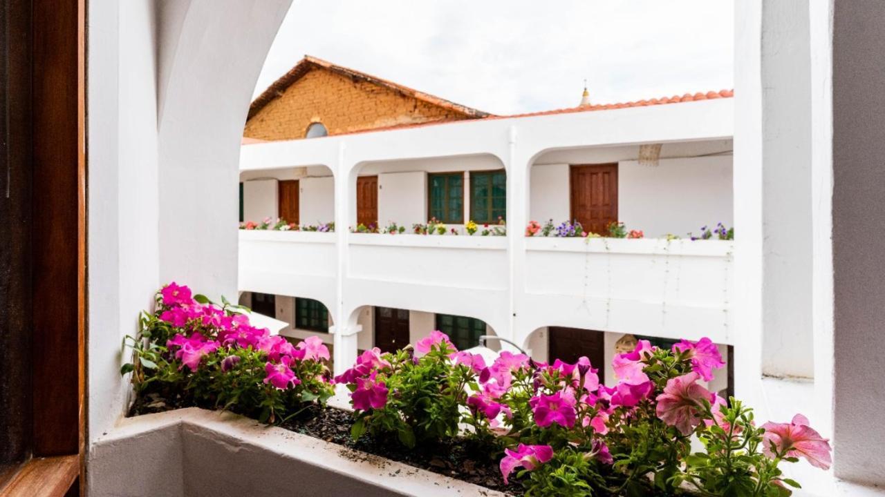 Hotel Casablanca Samaipata Bagian luar foto