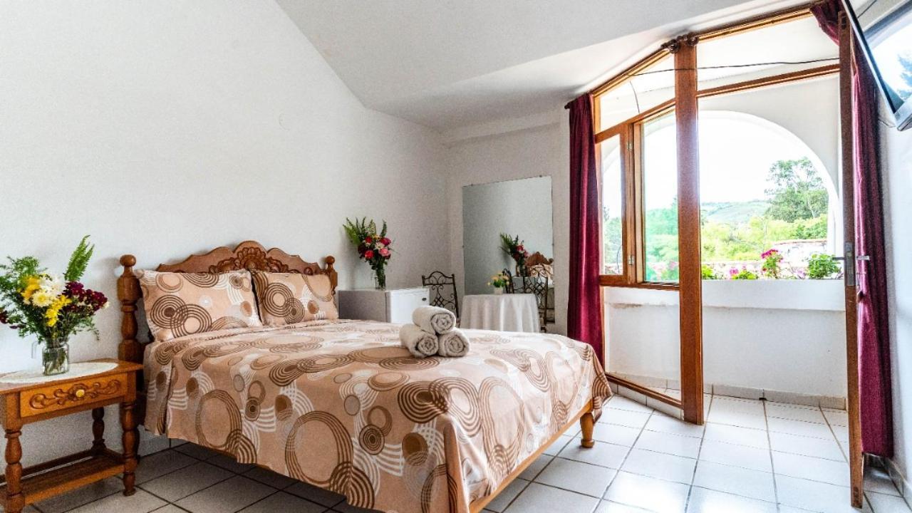 Hotel Casablanca Samaipata Bagian luar foto