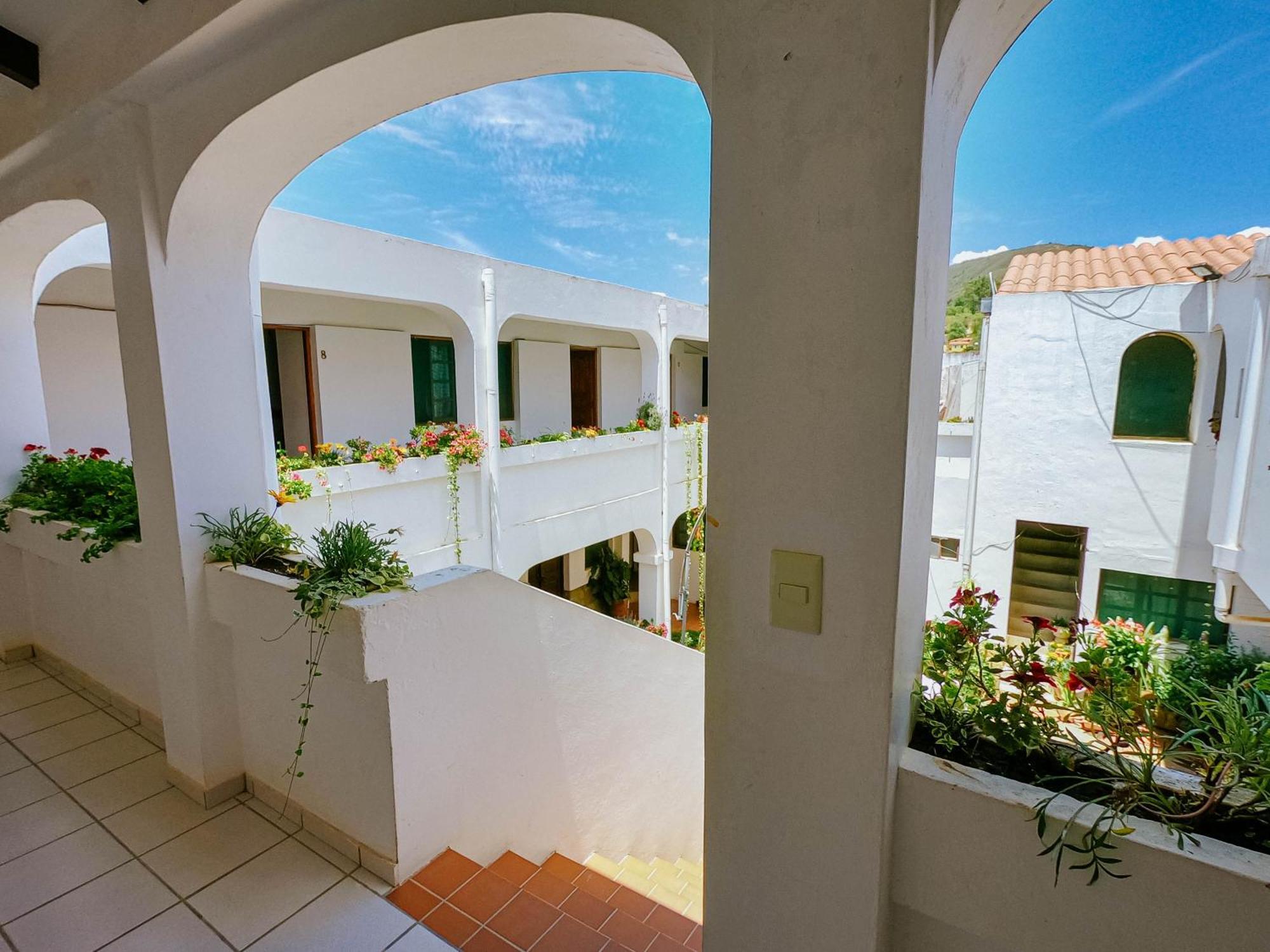 Hotel Casablanca Samaipata Bagian luar foto