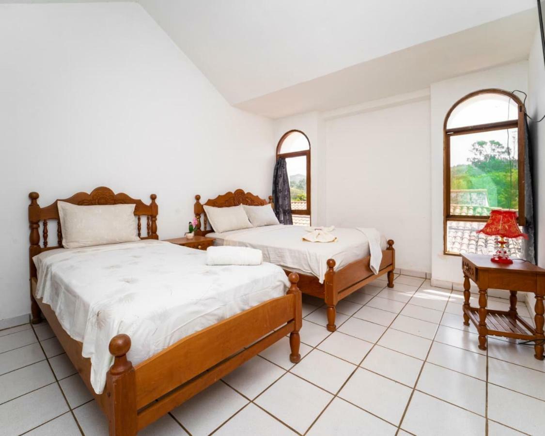 Hotel Casablanca Samaipata Bagian luar foto