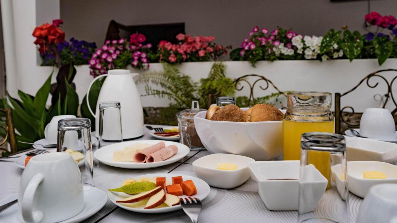 Hotel Casablanca Samaipata Bagian luar foto